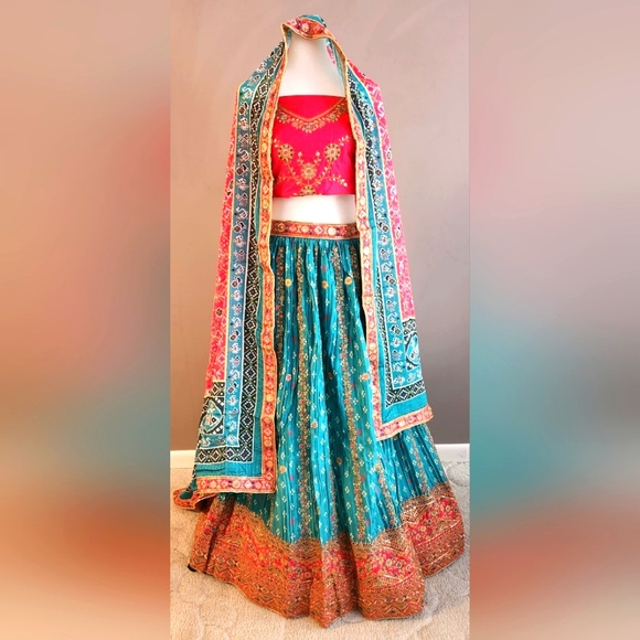 Indian Bridal Lehenga Shalwar - Picture 1 of 8